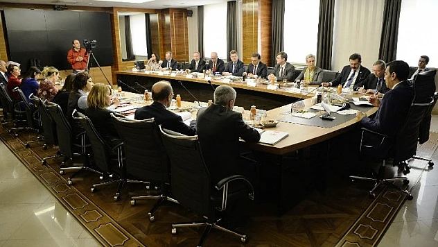 Bakan Tüfenkci: AB'ye Üyelik Süreci İki Tarafı Da Yoran Nişanlılığa Benziyor