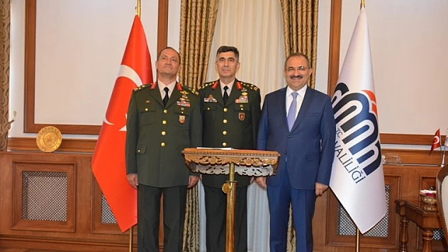 K.K.K. Org. Çolak'tan Vali Kaban'a Veda Ziyareti