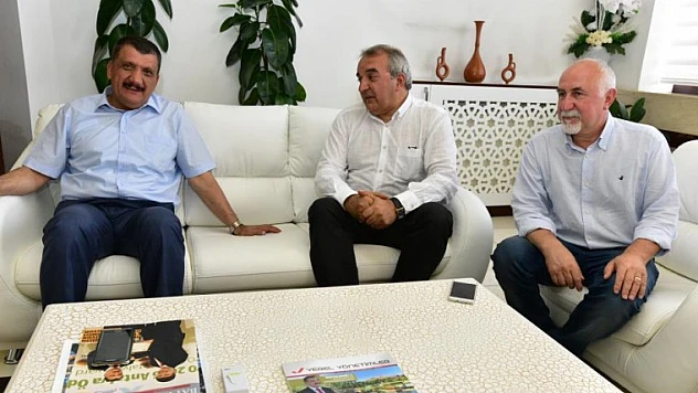 Hayder Başkanı Çizmeci, Başkan Gürkan'ı Ziyaret Etti