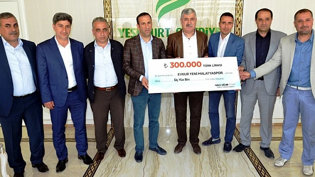 Yeşilyurt Belediyesinden Evkur Y.Malatyaspor'a 300 Bin Tl Destek