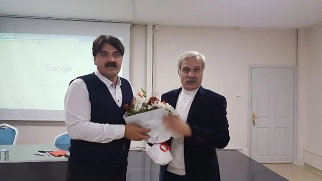 'Ana-Baba Okulu' Eğitim Seminerleri Başladı