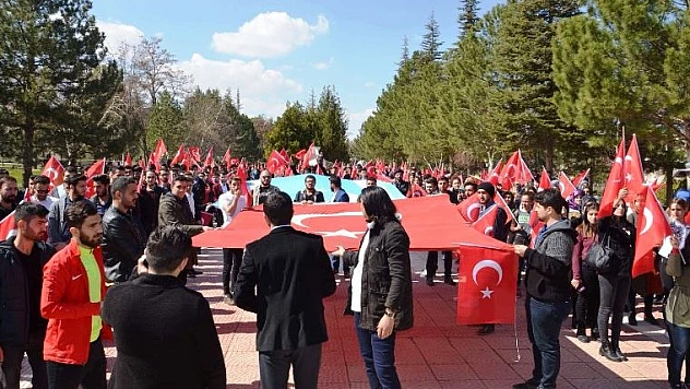 Malatya Ülkü Ocakları'ndan 'İstiklal Marşı' Yürüyüşü