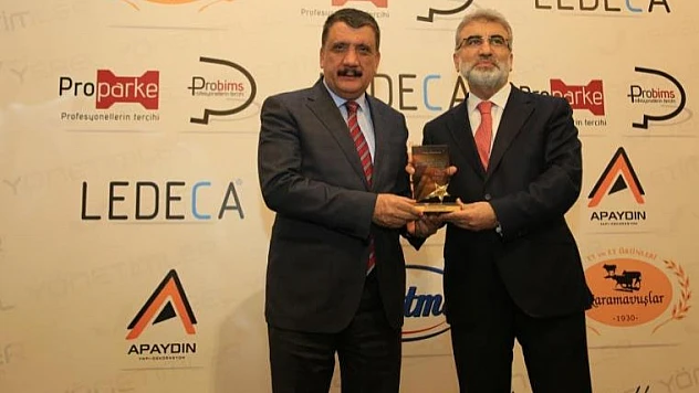 Battalgazi Belediye Başkanı Gürkan, İki Ödül Birden Aldı
