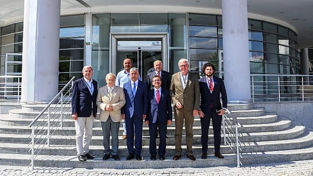 Sempozyum Katılımcılarından Başkan Polat'a Ziyaret