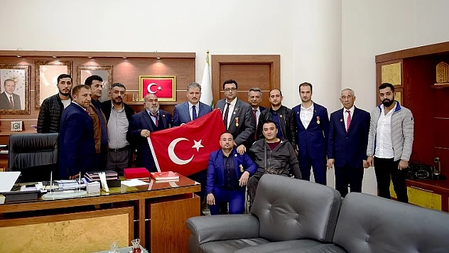 Çakır, Sizin Derdiniz Bizim Derdimizdir