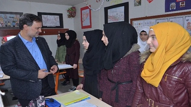 Kızılay Genel Müdürü İbrahim Altan, Mülteci Kampını Gezdi