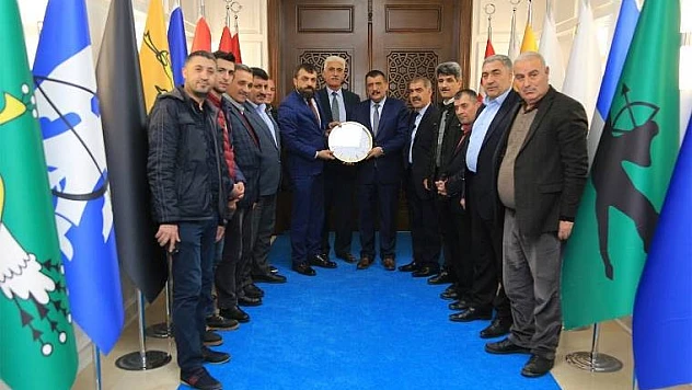 Akın'dan Başkan Gürkan'a Ziyaret