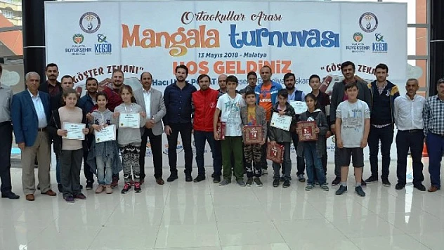 Gençler Zekâlarını Gösterdi