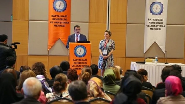 Zor Çocuklarda Bütüncül Psikolojik Danışma Hizmetler Konferans