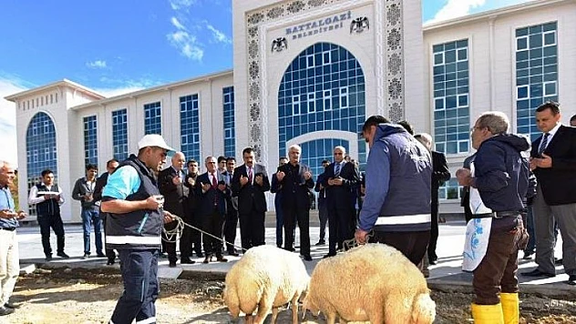 Battalgazi Belediyesi Yeni Hizmet Binası İçin Kurban Kesildi