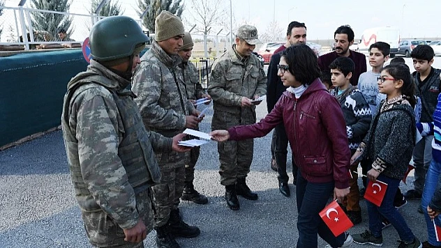 Duygu Yüklü Mektuplar Mehmetçiklerimize Gönderildi