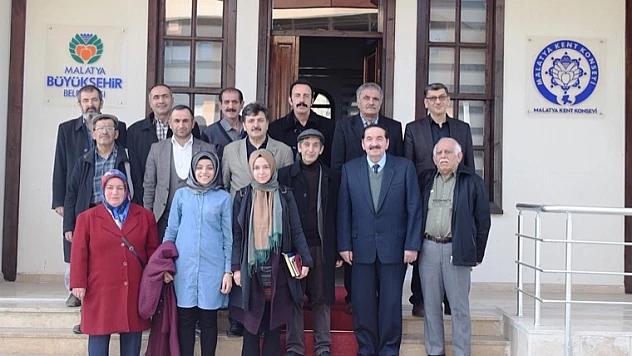 Kent Konseyi'nde Şair Yazar Buluşmaları Başladı