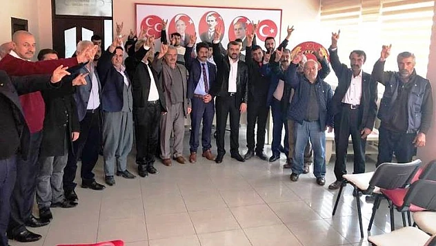 Köy Kurucuları Derneği MHP'ye Üye Oldu