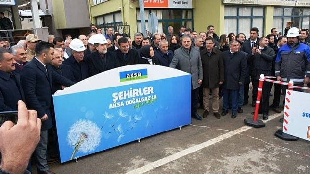 Bakan Tüfenkci ve Vali Kaban Doğanşehir İlçesine Doğalgaz Verilmesi Törenine Katıldı