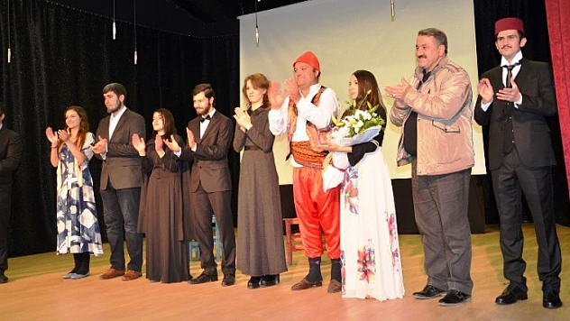 Önce Eğitim Sonra Sahne