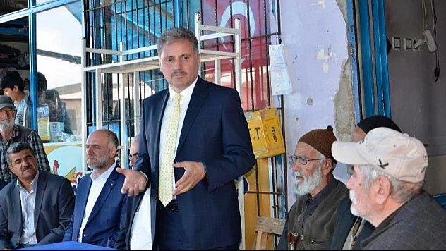 AK Parti'nin Hizmetleri, CHP'nin İse Zulümleri Saymakla Bitmez