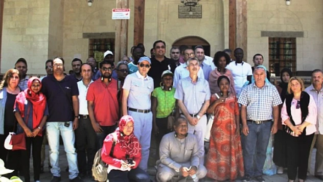 İİT Ülkesi Temsilcileri Arapgir'i Gezdi