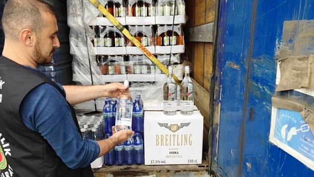 Kaçak Alkollü İçkiyi Böyle Gizlediler