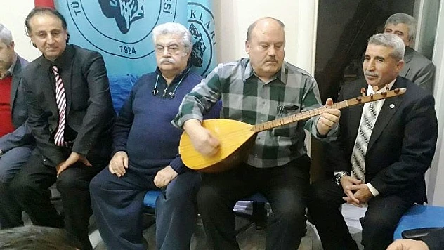 Türk'ü Severiz, Türk'ü Söyleriz