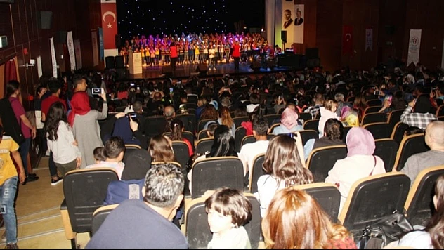 Neriman Kaban, 'Anadolu'nun Çocuklarından Kardeşliğe Şarkılar' Programa Katıldı