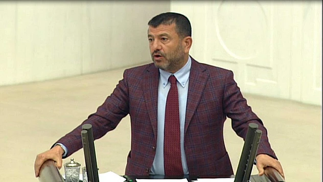 Ağbaba, 'Malatyalılara Son Golleri Üniversite Oldu'