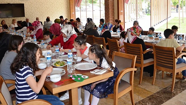 Büyükşehir'den Dünya Çölyaklılar Günü Etkinliği