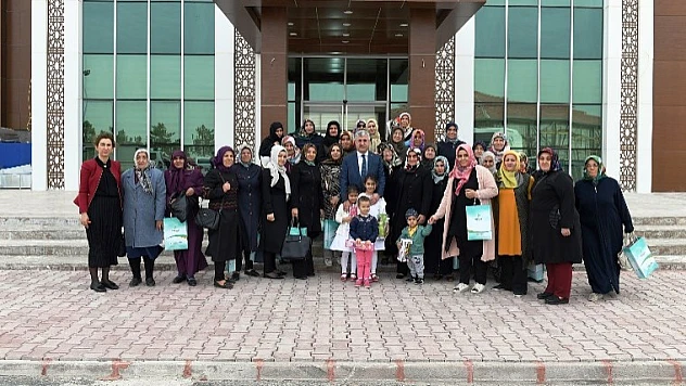 Özalper Mahalle Sakinleri Yeşilyurt Belediyesinin Yatırımlarını Yerinde İnceledi