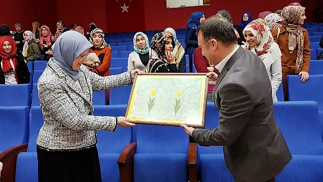 Eski Bakan Ramazanoğlu, Kyk Öğrencileri İle Biraraya Geldi