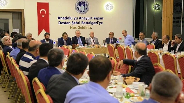 Kaymakam Duran ve Başkan Gürkan, Birim Müdürleri İle İftarda Bir Araya Geldi