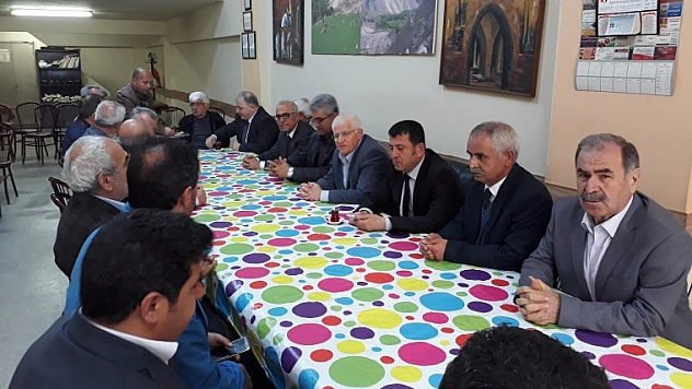 Ağbaba, Çelikhanlılar Derneğini Ziyaret Etti