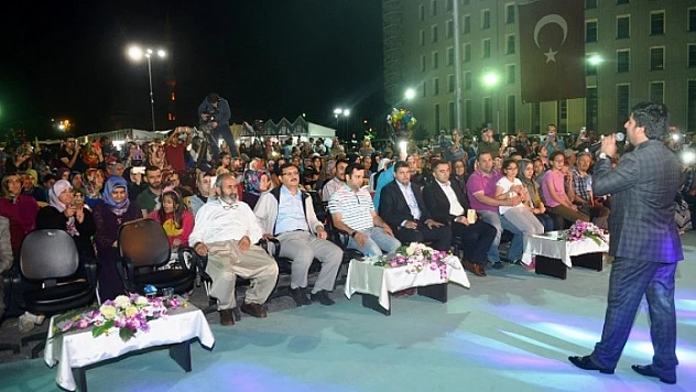 Sedat Uçan Konserine Büyük İlgi