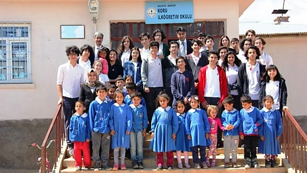 Malatya TED Koleji Arapgir'de Kitap Dağıttı