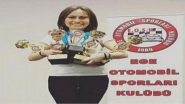 Otomobil Sporlarının Uçan Kraliçesi İlkay Kıyak Kupaları Topladı
