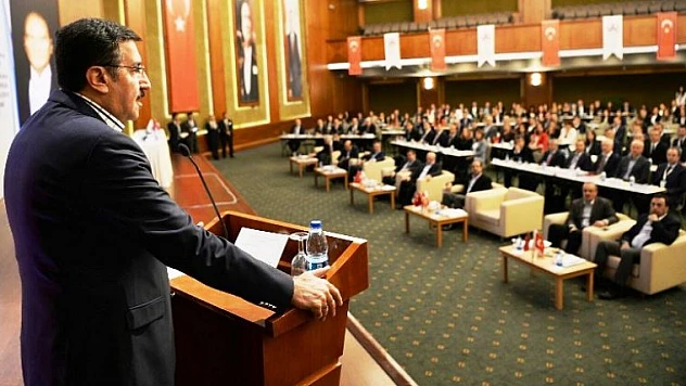 Bakan Tüfenkci, Çalıştayda Avukatlarla Buluştu