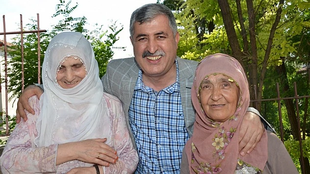Polat, Anne Sevgisi, Sevgilerin En Büyüğü, En Kıymetlisi