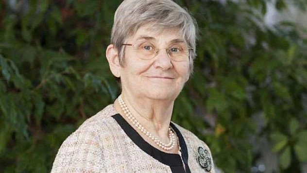 Canan Karatay Uyardı: Bana Kızmasınlar Ama...