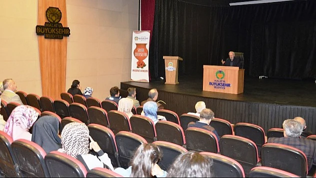 Hz. Peygamber'in Tebliğ Yöntemi Anlatıldı