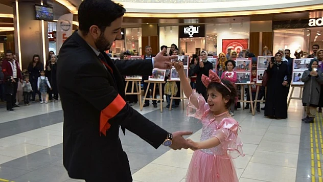 Down Sendromlu Çocukalar Malatyapark'ta Doyasıya Eğlendi