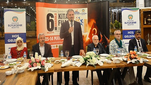 Başkan Çakır Yazar, Okur ve Yayınevlerini Ziyaret Etti