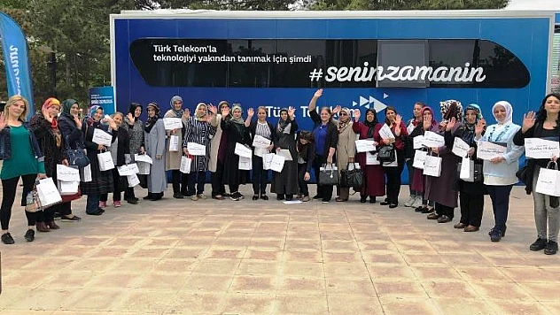 Türk Telekom Malatyalı Kadınlara İnternet Eğitimi Verdi
