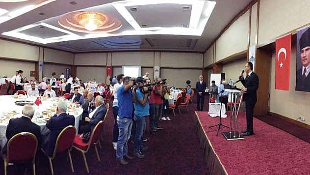 Vali Toprak, Basın Camiasıyla İftarda Bir Araya Geldi