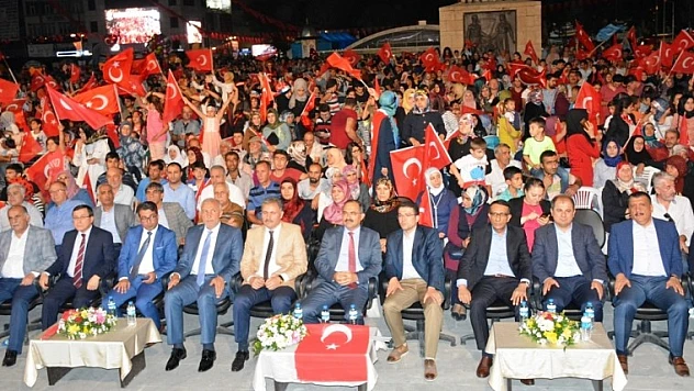 Vali Kaban, 15 Temmuz Millet Meydanında Malatyalılarla Bir Araya Geldi