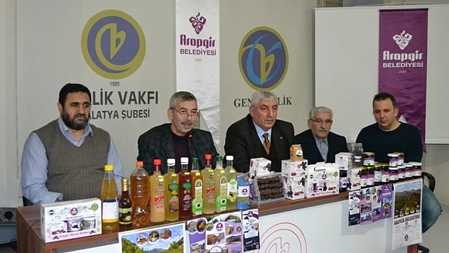 Başkan Cömertoğlu, Birlik Vakfında Konuşmacı Oldu