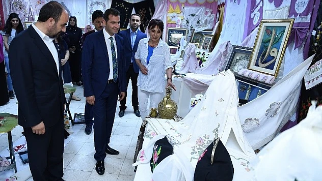 Sergide Emek, Alın Teri ve Gayret Var