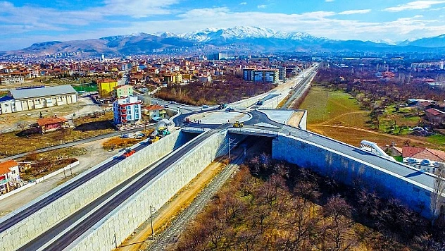 Topsöğüt-Yeşiltepe Üstgeçidi Asfaltlandı