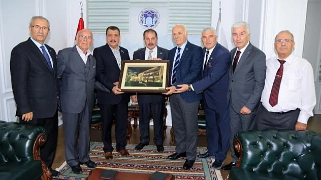 TÜRFAD Yöneticileri, Başkan Gürkan'ı Ziyaret Etti