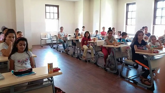 Semt Konakları Ve Eğitim Merkezleri Öğrencilere Umut Oldu