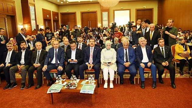 Uluslararası 'İmam Hatip Öğrencileri' Sempozyumu Yoğun İlgi