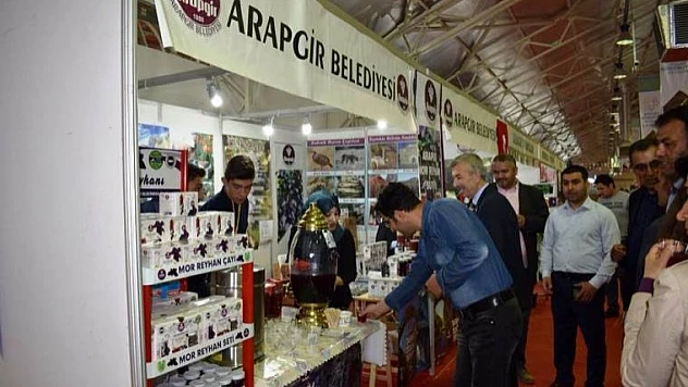 Arapgir Belediyesi Standına Yoğun İlgi