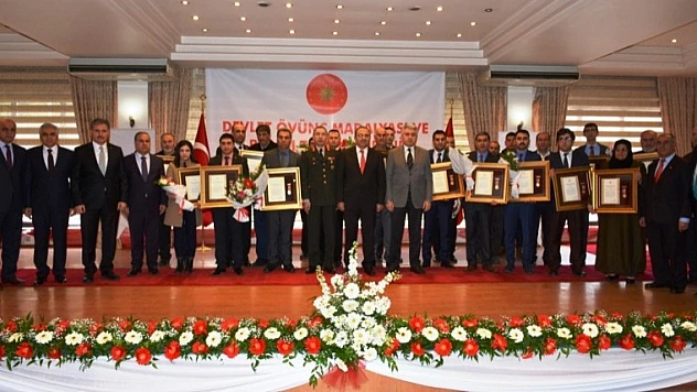 Malatya'da Şehit Yakınlarına ve Gazilerimize Devlet Övünç Madalyası ve Beratı Tevcih Edildi